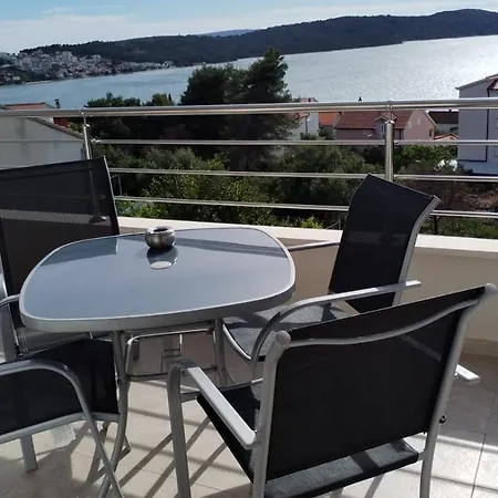 Family Friendly With A Swimming Pool Okrug Gornji, Ciovo - 21969 *