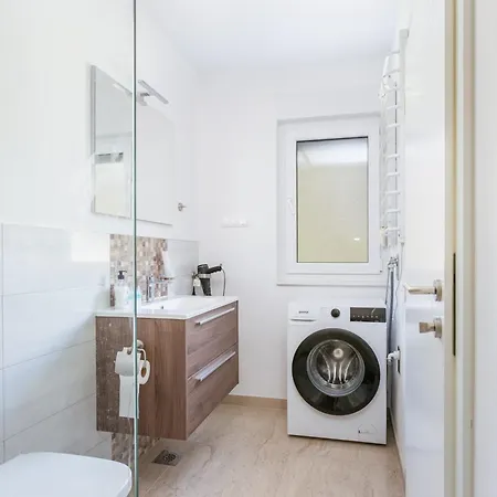 Apartment Family Friendly With A Swimming Pool Okrug Gornji, Ciovo - 21969