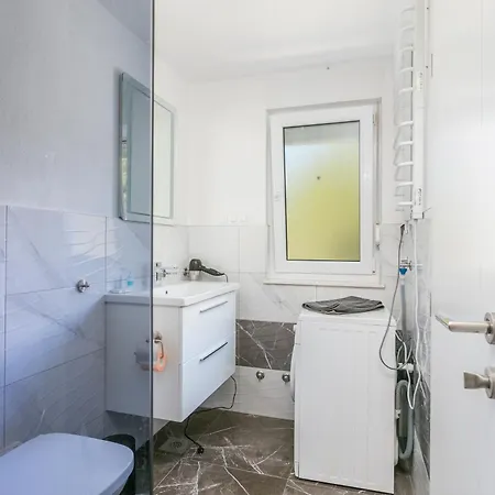 Family Friendly With A Swimming Pool Okrug Gornji, Ciovo - 21969 * Trogir