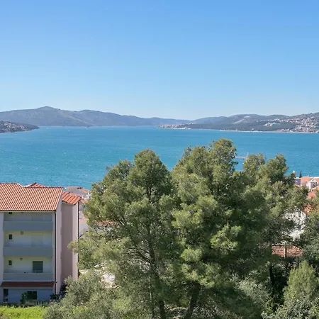 Family Friendly With A Swimming Pool Okrug Gornji, Ciovo - 21969 Apartment *