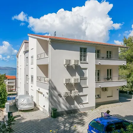 Apartment Family Friendly With A Swimming Pool Okrug Gornji, Ciovo - 21969