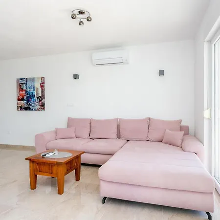 Apartment Family Friendly With A Swimming Pool Okrug Gornji, Ciovo - 21969 *